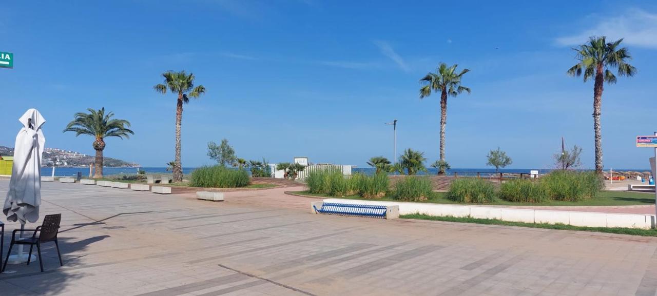 Casa Adosada Gran Avenida Con Billar Benicassim Luaran gambar
